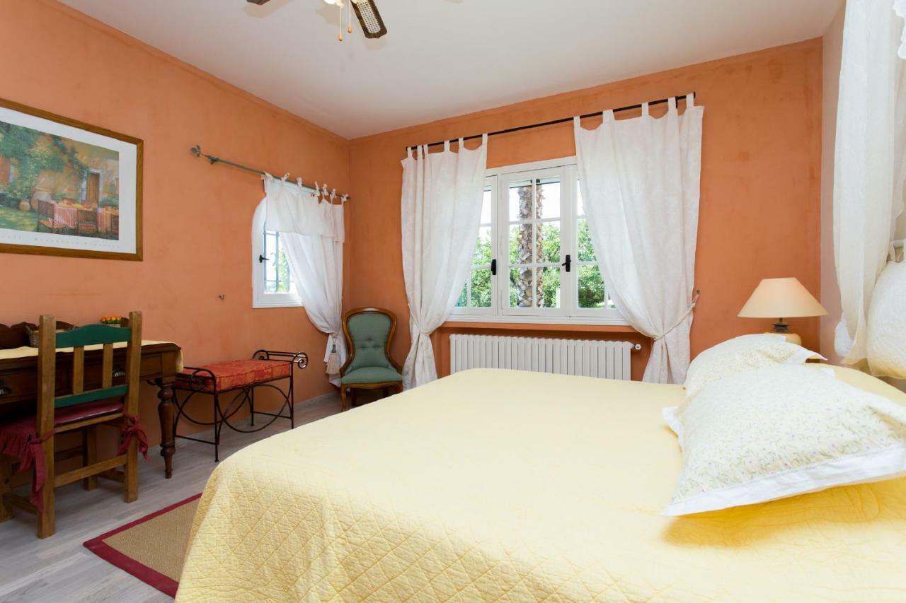 Mas Du Roc Bed & Breakfast Grasse Eksteriør billede