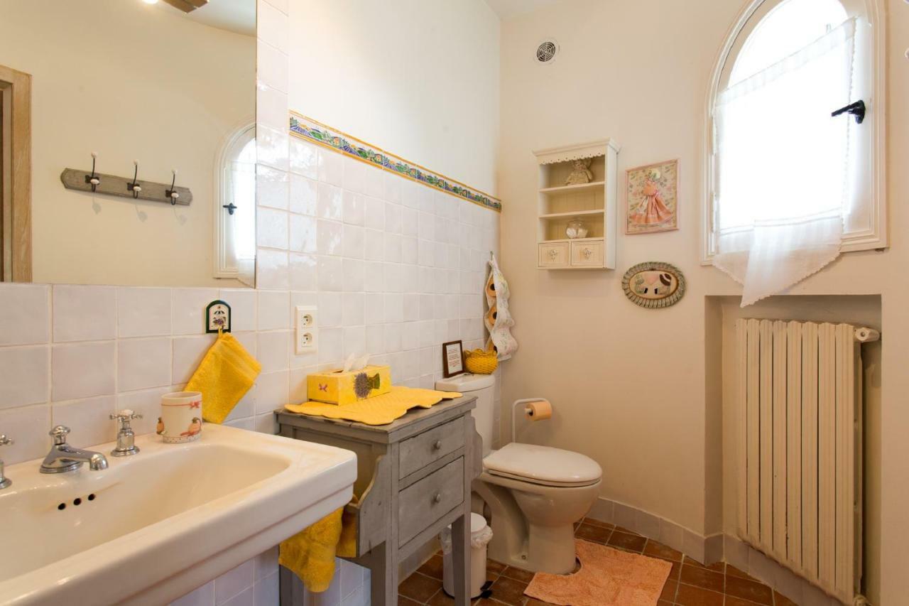 Mas Du Roc Bed & Breakfast Grasse Eksteriør billede